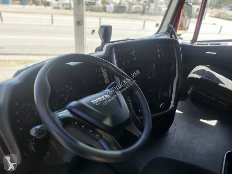 Cabeza tractora Iveco