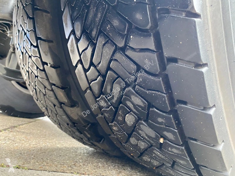 جرار Iveco 460 / Retarder / Automatic / TÜV...
