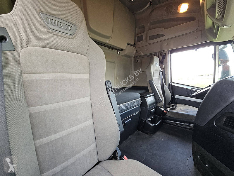 Тягач Iveco AS440S40 STRALIS LNG