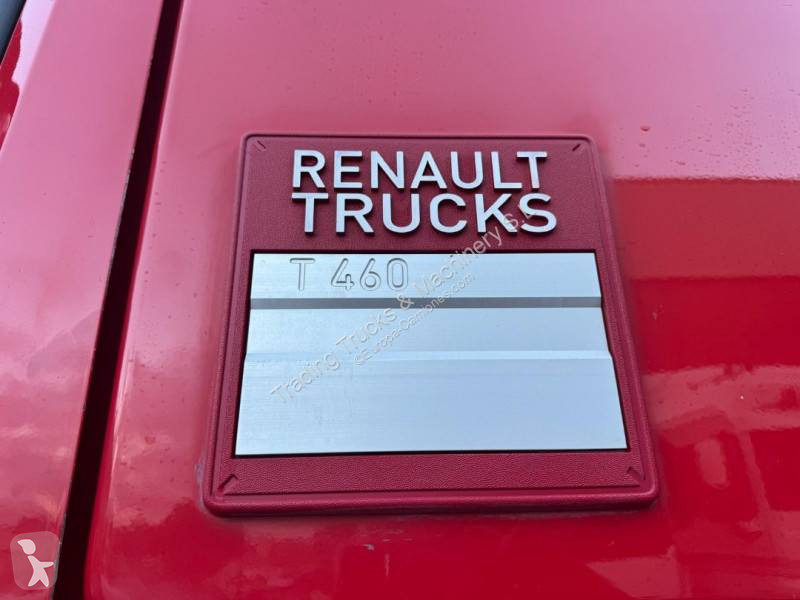 Cap tractor Renault