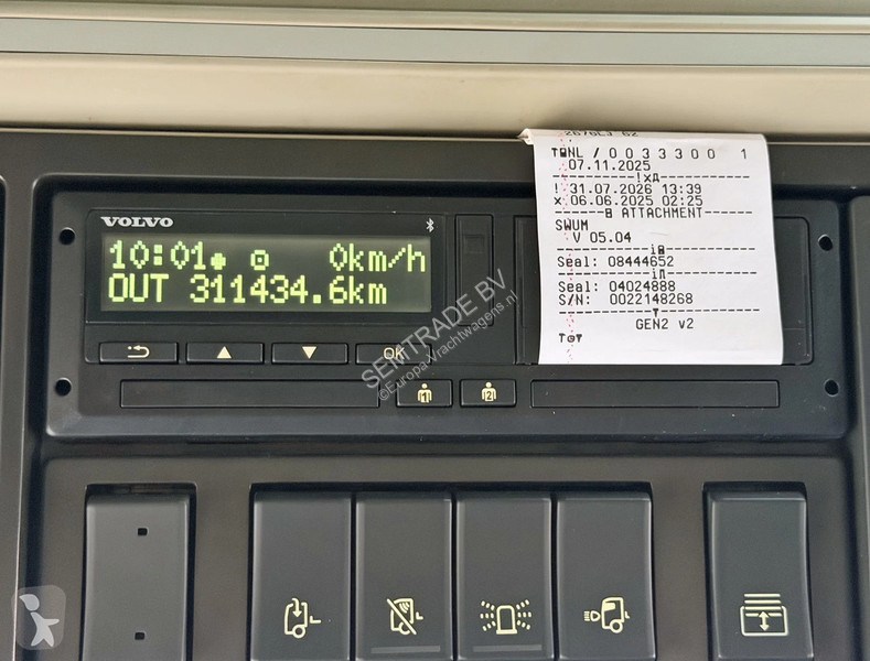 Tracteur Volvo 13500 GLOBETROTTER ONLY 312.000...