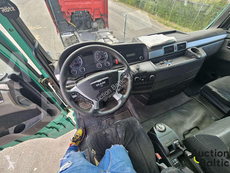 Cap tractor MAN 18.440