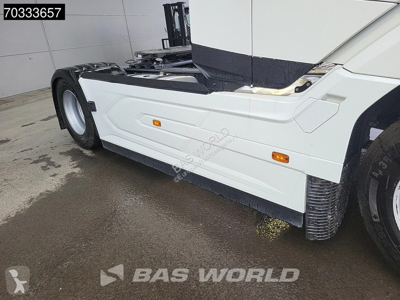 Cap tractor DAF XG  4X2 Retarder 2xTanks ACC...