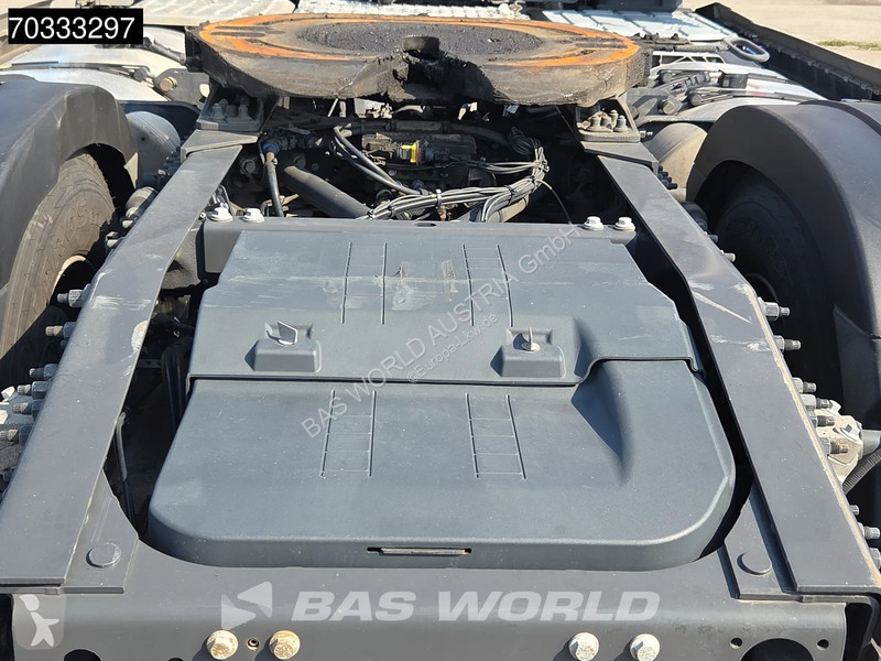 Cabeza tractora Volvo 500 4X2 XL 2x Tanks ADR...