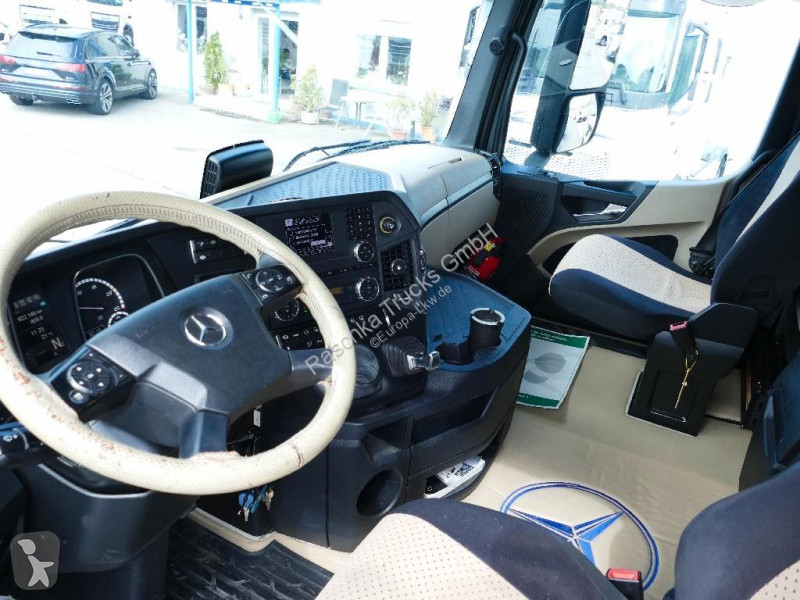 Tracteur Mercedes 1848 *ACC*