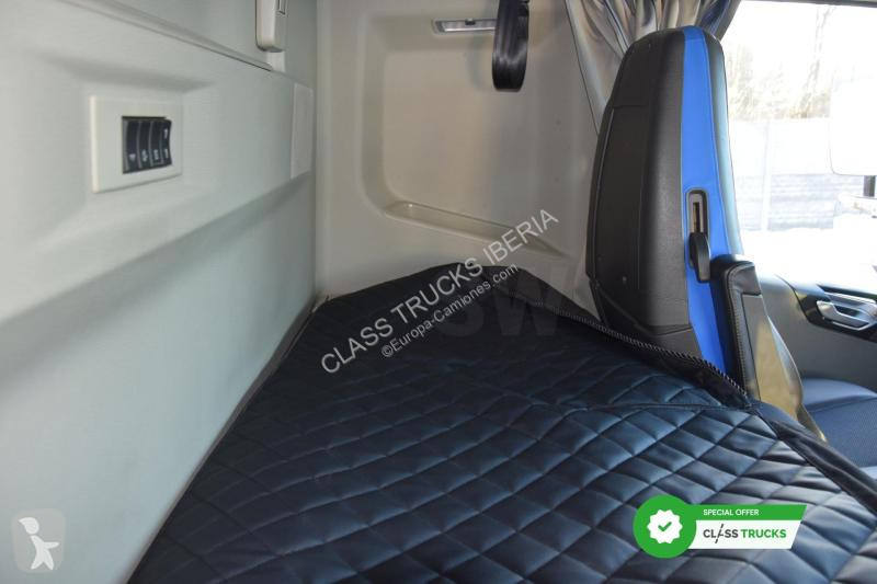 Cabeza tractora Volvo 500 Globetrotter XL Varios