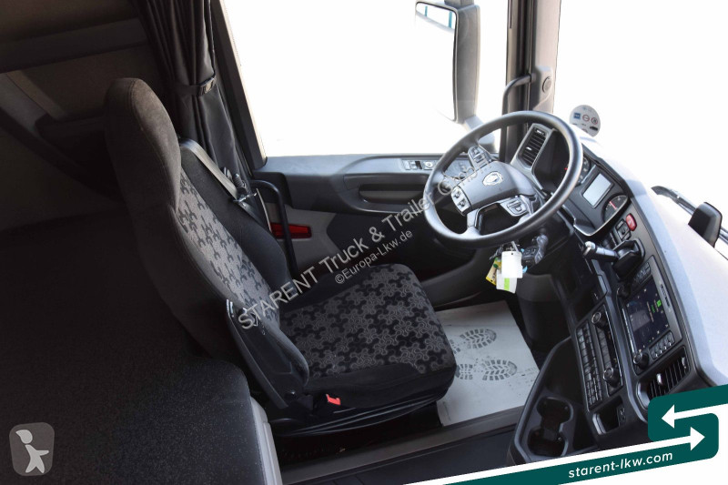Trekker Scania Standklima Retarder ACC Tacho neu