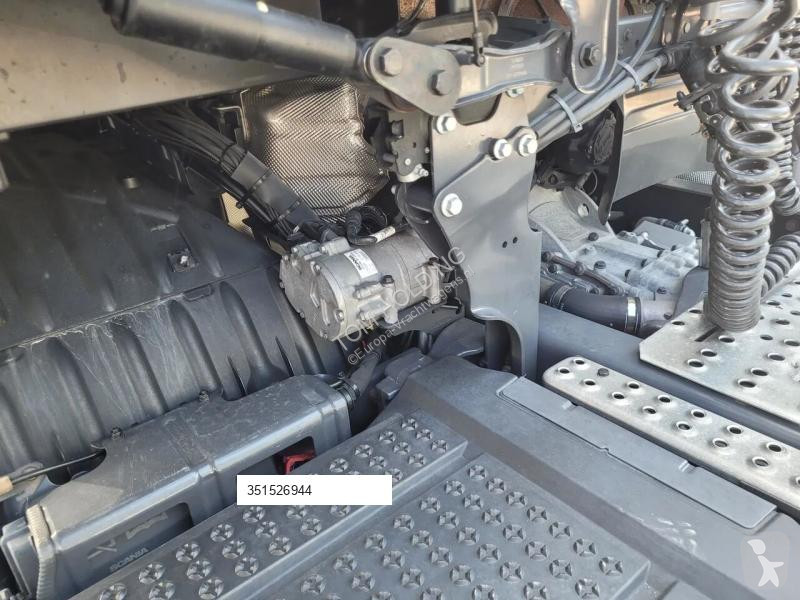 Trekker Scania 590S V8 NGS A4X2NB Full air 2...