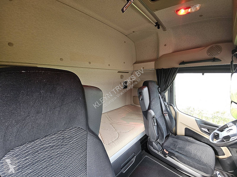 Trekker Mercedes ACTROS 1836