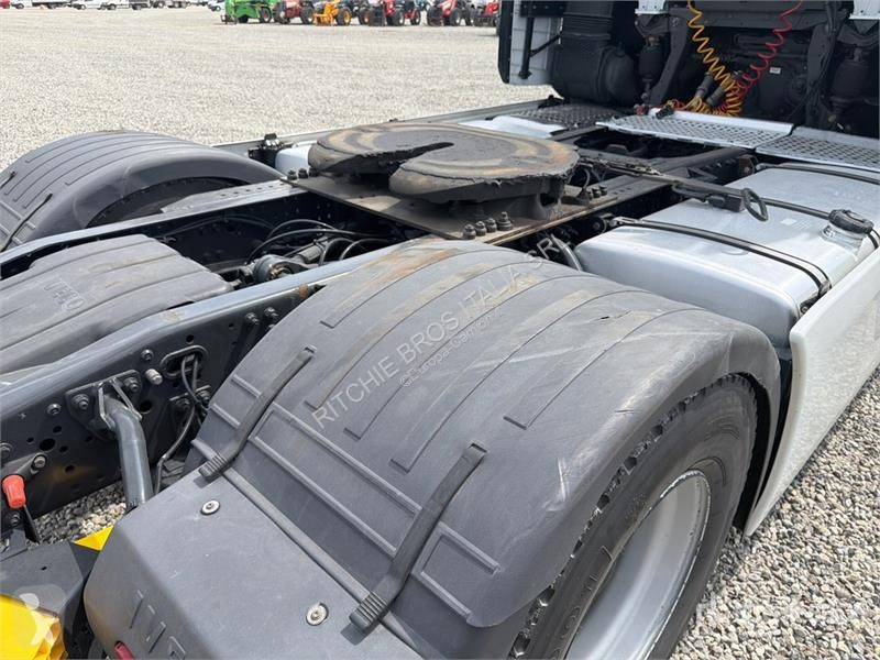 Cabeza tractora Iveco S-way 530