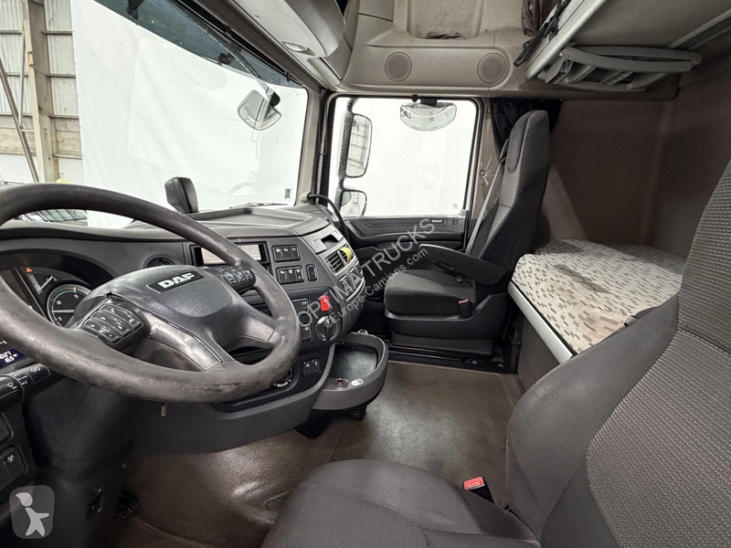 Cabeza tractora DAF 106460 SUPERSPACECAB