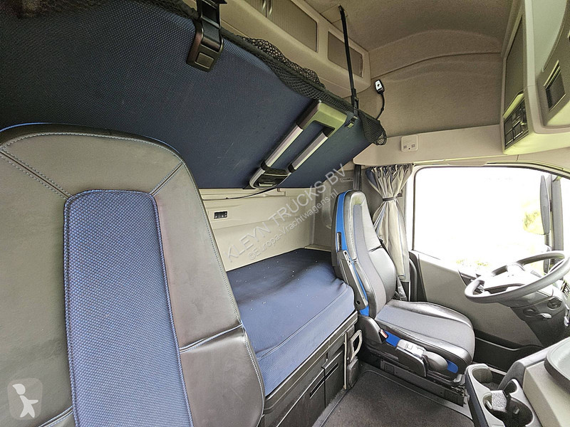 Cabeza tractora Volvo 500 globetrotter XL
