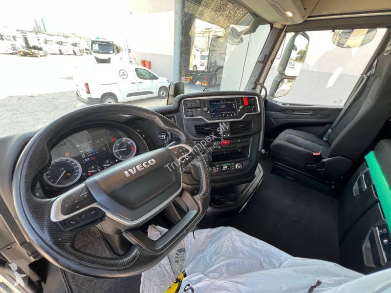 Cabeza tractora Iveco 490