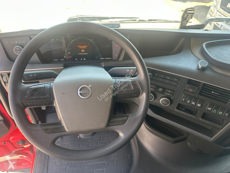 Tahač Volvo 500