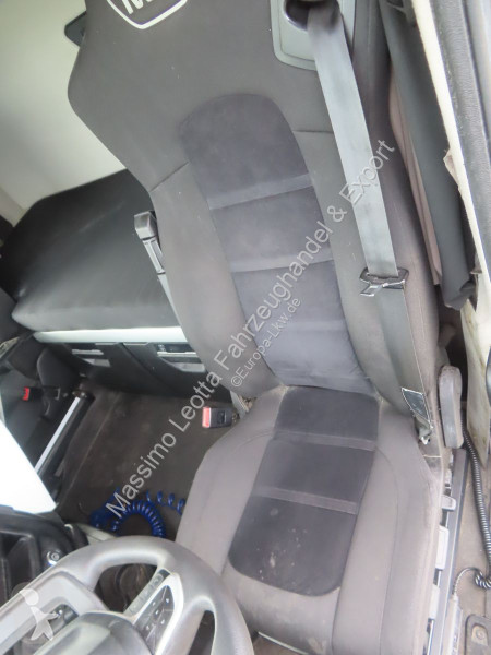 Cabeza tractora Iveco 490