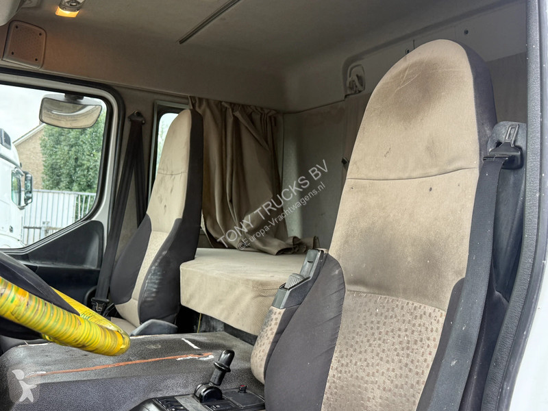 Nyergesvontató Renault 380 DXI