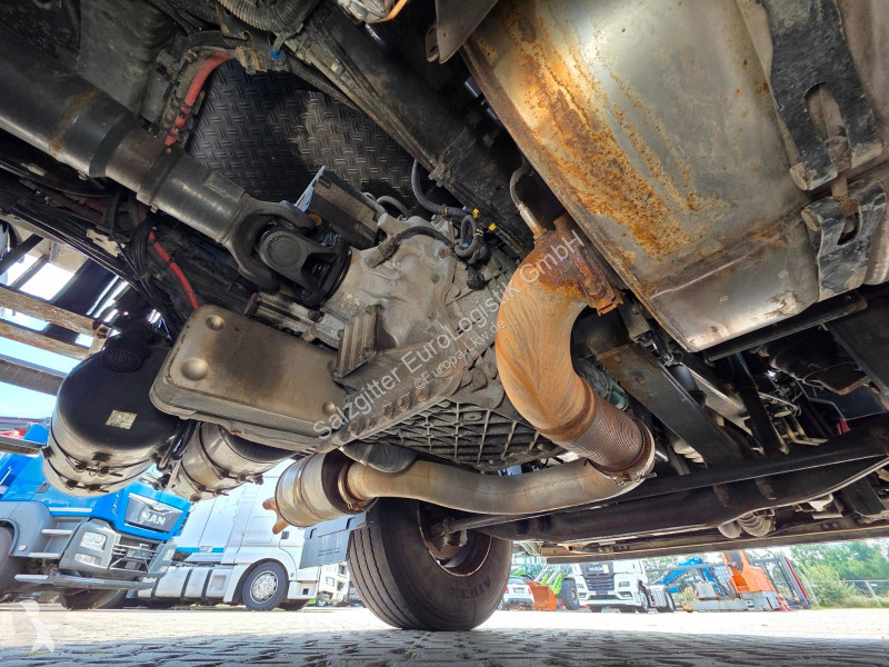 Nyergesvontató Volvo | Retarder / 8 x 4