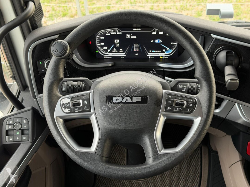 Nyergesvontató DAF 480