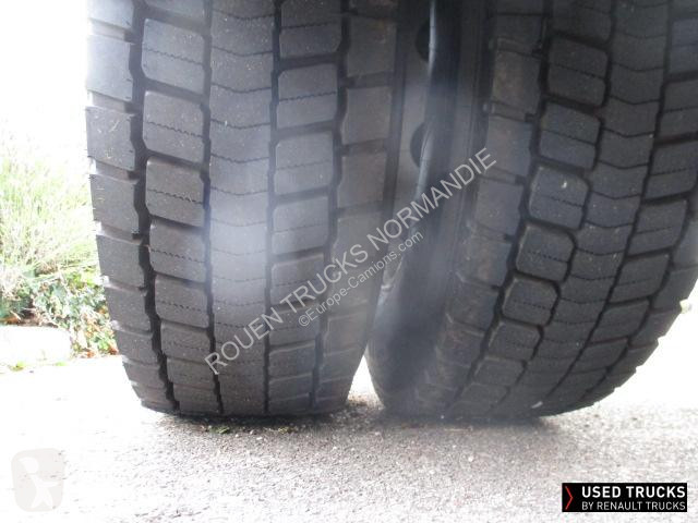 Nyergesvontató Renault