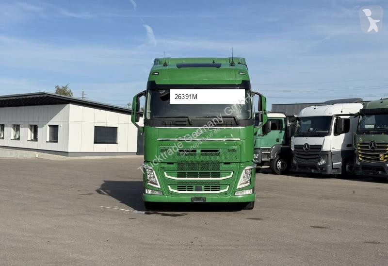 Nyergesvontató Volvo 638 FH-460