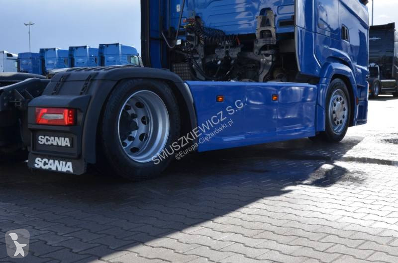 Cap tractor Scania 560