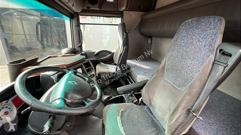 Cap tractor Renault MAGNUM 460 (AIRCO / BONNE...