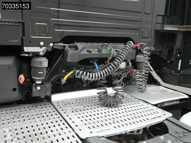 Тягач DAF 480 4X2 Retarder 2x Tanks Standklima ACC