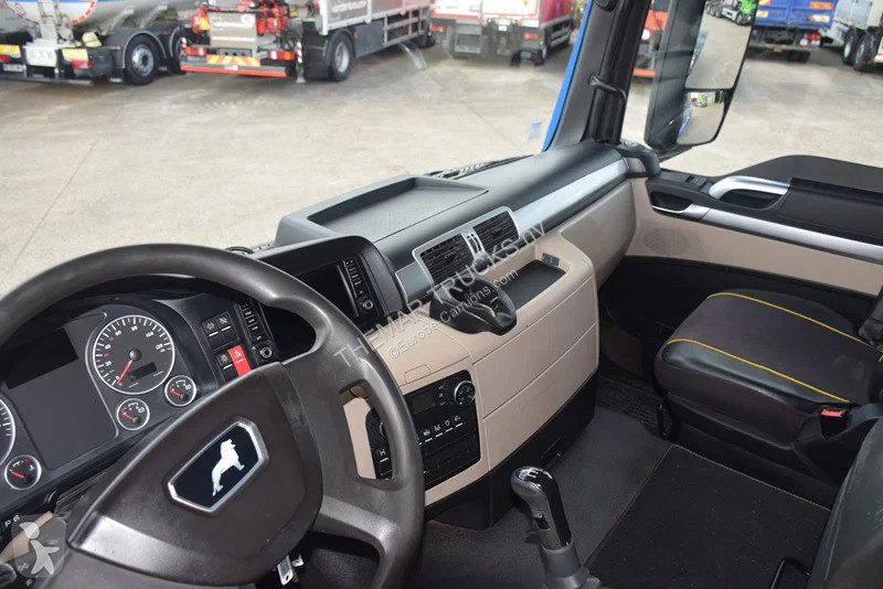 Tratores MAN 33.460 tipping hydraulics