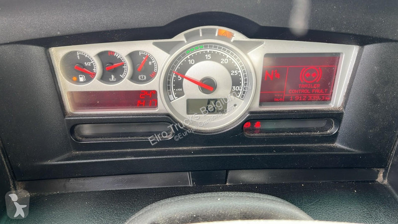Тягач Renault MAGNUM 460 DXI (AIRCO / BONNE ETAT)