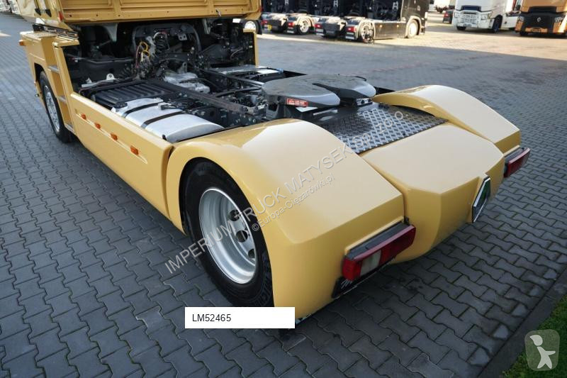 Тягач Renault MAGNUM 520