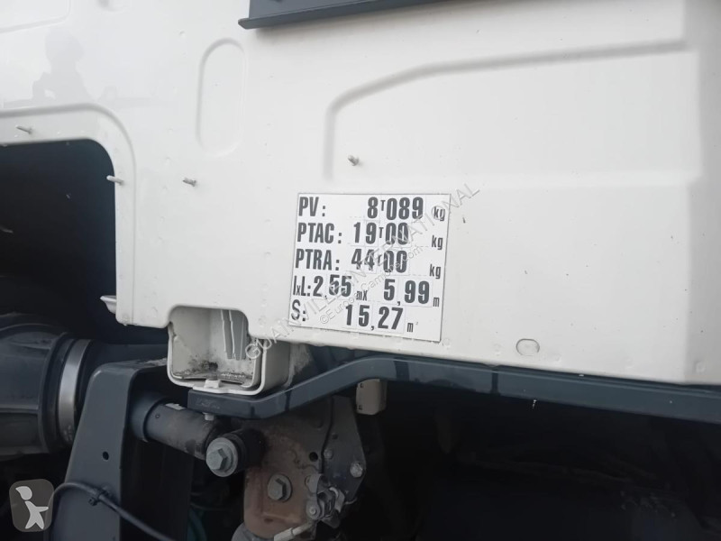 جرار Volvo 500