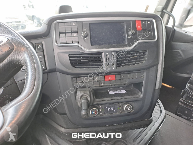 Iveco Stralis TRATTORE STRADALE S - WAY 460 LNG...