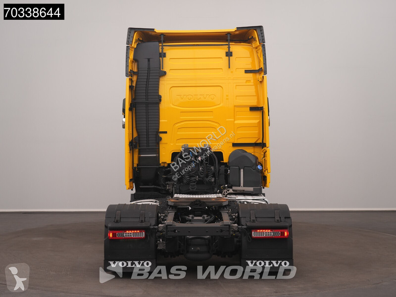 Traktor Volvo FH 460 4X2 Globe Mega 2x Tanks...