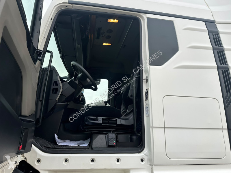 MAN  tractor unit