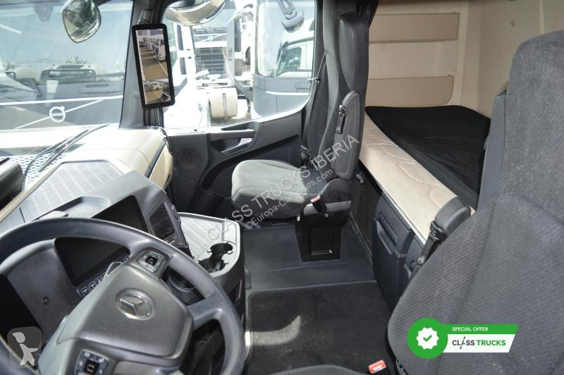 Mercedes 5 1845 BigSpace MirrorCam tractor unit