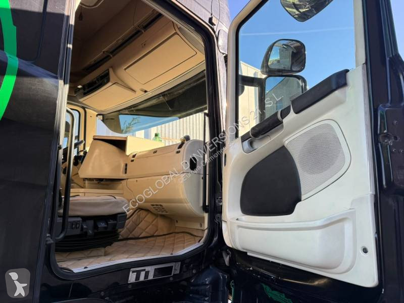 Scania 500 tractor unit