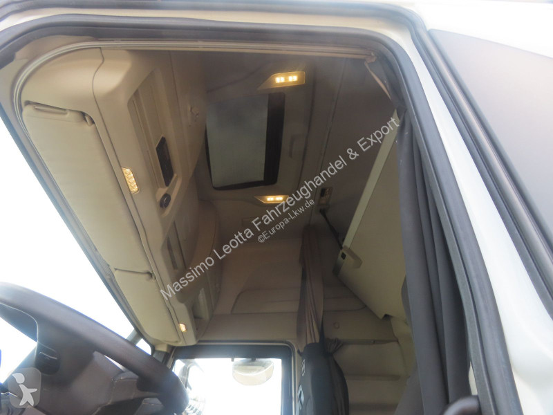 Iveco S-Way 490 Intarder FZ.7 tractor unit