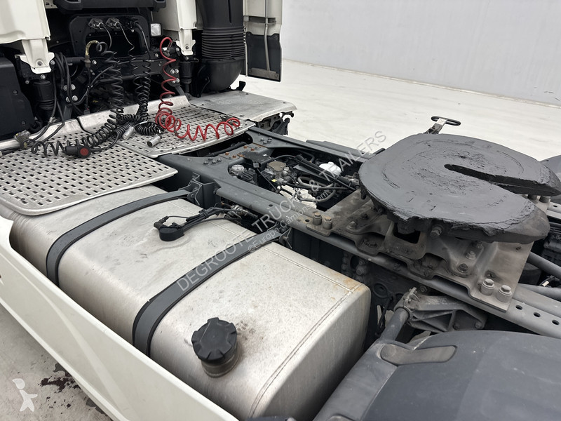 DAF 480 tractor unit