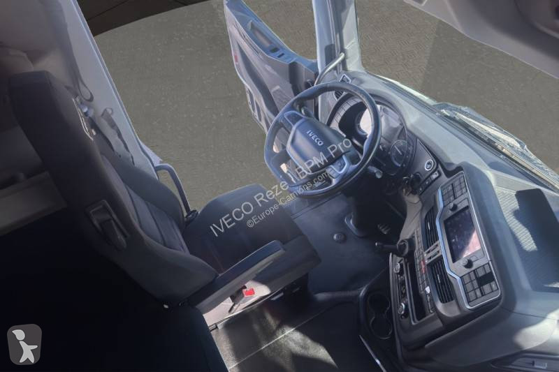 Traktor Iveco 530