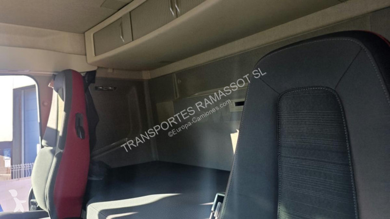 Volvo 460 – ADR CITERNE FH tractor unit