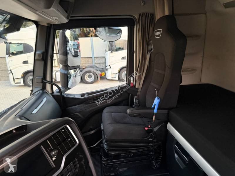 Iveco 530 tractor unit
