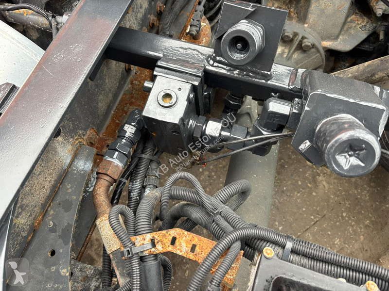 Tahač Volvo 500 6x2 GLOBE XL / HYDRAULICS /...