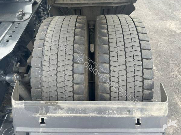 Iveco AS440S49T/P tractor unit
