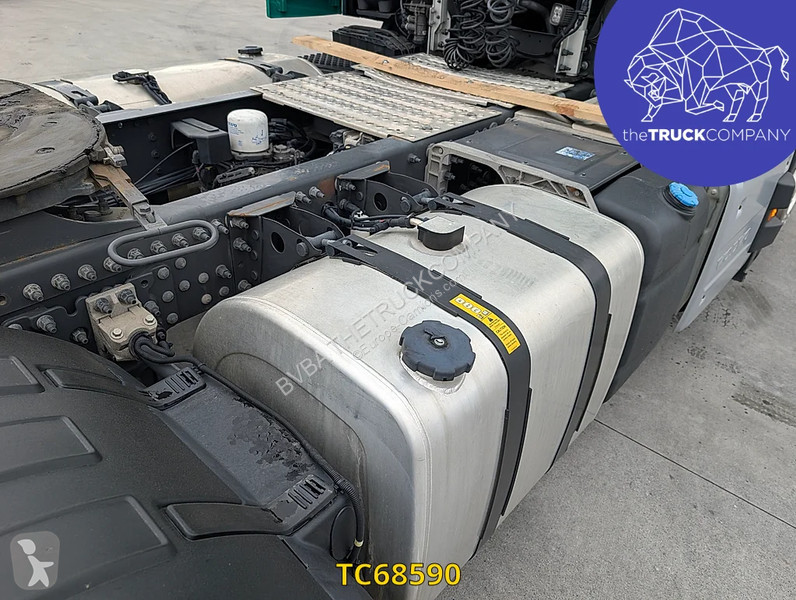 Volvo 500 tractor unit