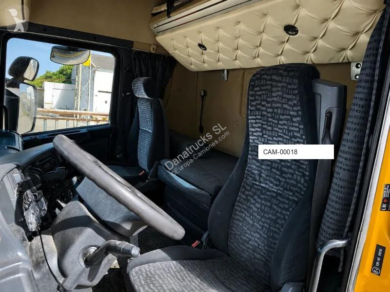 Scania R620 tractor unit