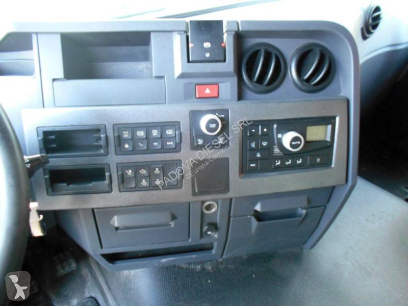 Traktor Renault 460