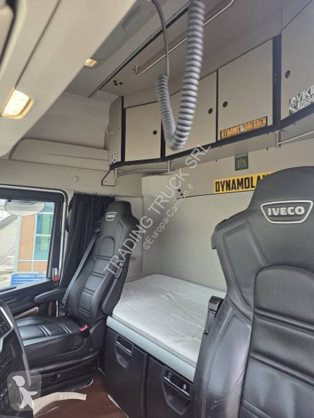 Traktor Iveco 570