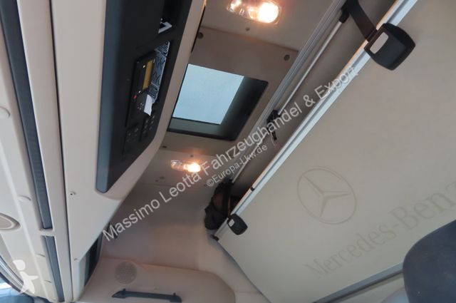 Trekker Mercedes 1851 Big Space Retarder z.34