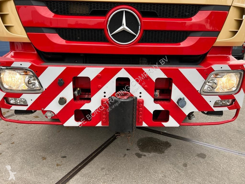 Tahač Mercedes 4160 8x6/4 SLT