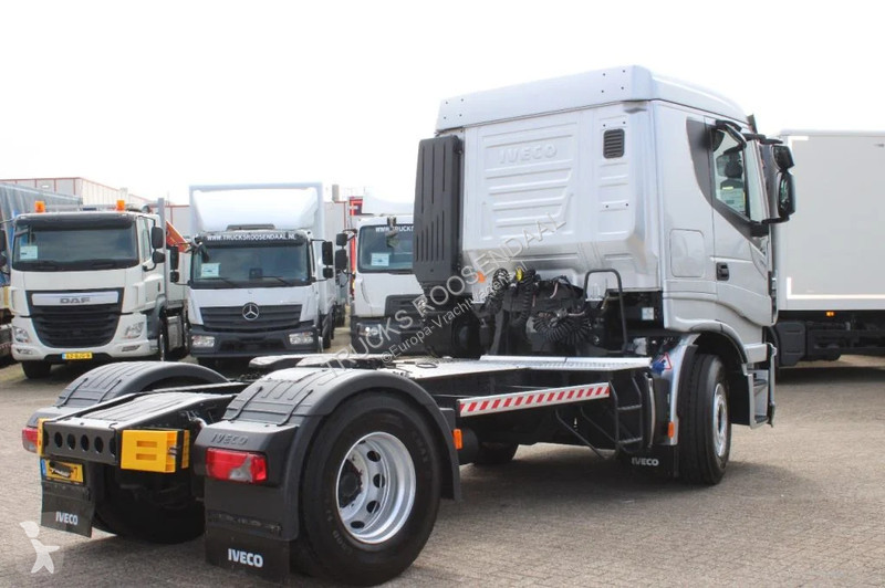 Trekker Iveco 460 + EURO 6 + 4 PIECES IN STOCK